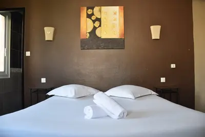 Image de Relax in Style: Hotel with Private Parking | Near Musée Frédéric Dumas