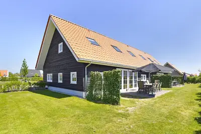 Image de Maison spacieuse avec sauna, à 700 m de la plage