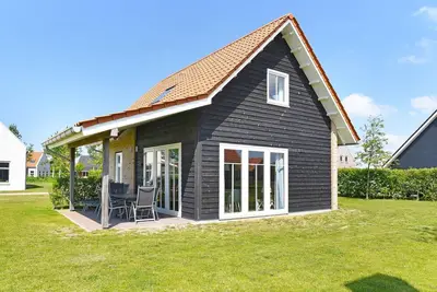 Image de Maison avec sauna et bain à remous, plage à 700 m