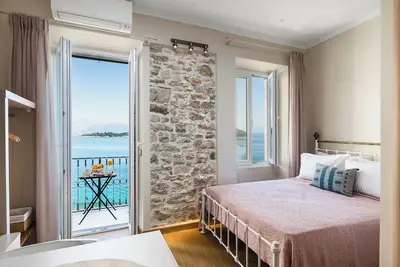 Image de Fotiadis Family Luxury Suites by Konnect - Studio Suite with Balcony