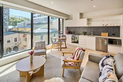 Image de Victoria _ Luxurious Central Urban Living
