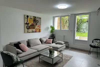 Image de Dream House Paris-5 chambres - 2sdb- 7 personnes- jardin et terasse-au calme