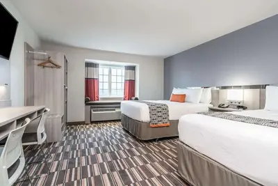 Image de Coratel Inn & Suites by Jasper Rochester-Comfort 2 Queen Bed Non-Smoking