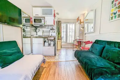 Little Western Studio - by Brighton Holiday Lets