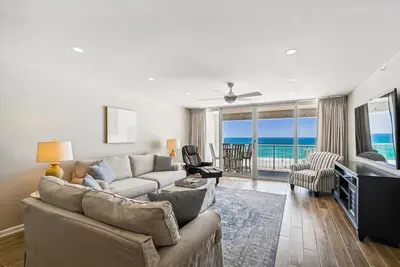 Image de Destin Gulfgate 2 Bedroom, 2 Bath Gulf-Front Condo!
