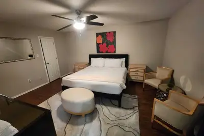 Image de Monthly Stays- Cozy 3 Br Home with Private Guest House in Southaven