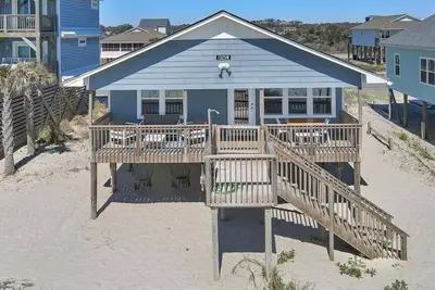 Image de Pelican Pass / 1325 W. Beach Drive - Coastal Vacation Resorts