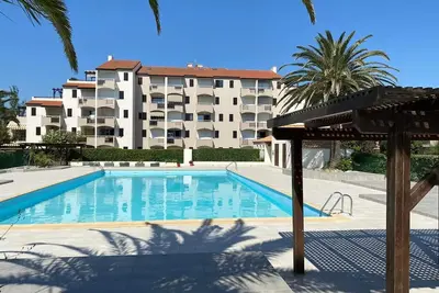 Image de St Cyprien studio cabine avec terrasse et piscine