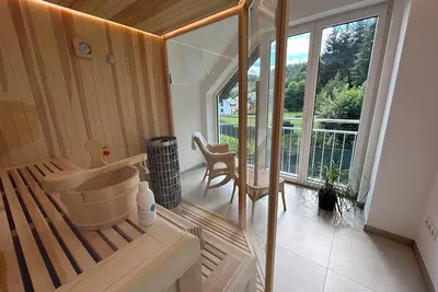 Image de Wellness-ferienhaus mit Dampfbad & Sauna in der Eifel am NĂĽrburgring