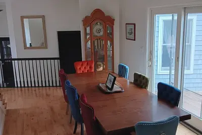 Image de Amazing estate 1. 3 miles from Ogunquit Beach 7 bedrooms 3 1/2 baths Remodeled. \n