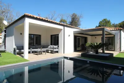 Image de Villa Agapanthes, parfaite en toute saison, avec piscine chauffée