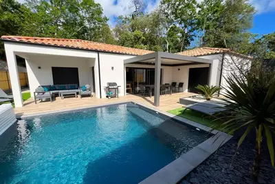 Image de Villa Les Cycas, océan, grande terrasse et piscine chauffée, idéale pour 8