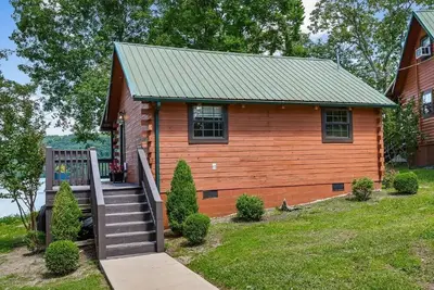 Image de 2 Bedroom Cabin - 2 bedrooms, Sleep sofa and a kitchenette