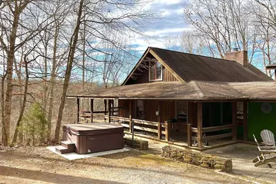 Image de Laketrail Lodge, 2 hot tubs