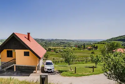 Image de Holiday Home Vinea with Bizeljsko wineyards view