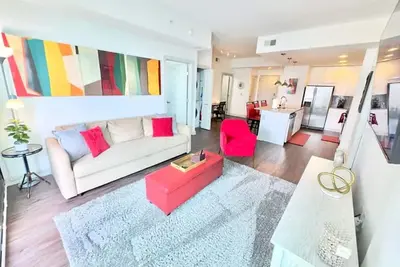 Image de Ruby Getaway | Highrise | Pool | Workout | Modern Comfort