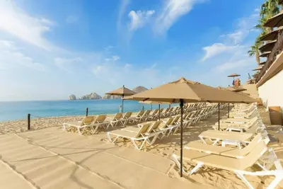 Image de Arco located on the pristine medano beach