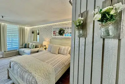 Image de New Adorable Condo in River Ranch #244