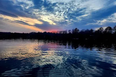 Image de Hilltop Hideaway- Cozy Updated Waterfront Retreat on Tiger Cat Chain of Lakes