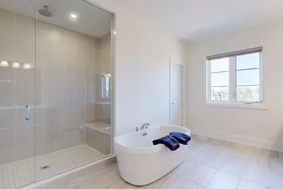 Image de Vip Ensuite near Wonderland Vaughan in a luxurious house with all the comforts