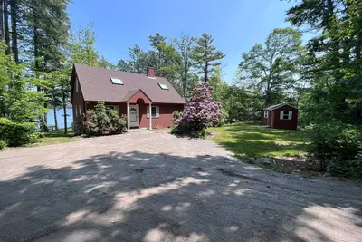 This waterfront Cundy's Harbor classic is the perfect spot for family and friends.