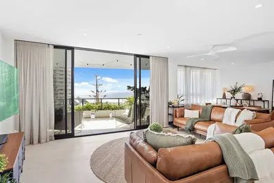 Image de Welcome to your seaside sanctuary at Magnoli Palm Beach!
