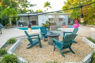 Image de Charming 4br Home with Heated Pool in Hollywood