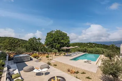 Image de Luxury Villa Moana by the Sea with Pool and Olive Grove