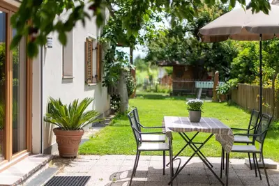 Image de Appartement 'Weinangerhof Kirschbaum' avec vue sur la montagne, piscine partagée et Wi-Fi