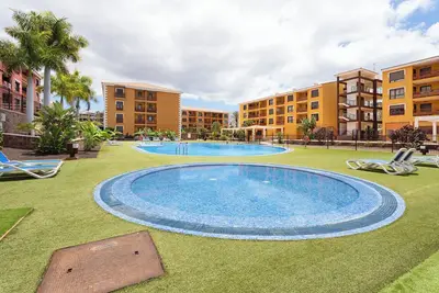 Image de Appartement de vacances 'Apto El Mocan Swimming Pool 2bed' avec piscine partagée, terrasse et Wi-Fi