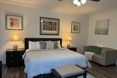 Image de Monthly Stays-Expansive 7 Br Home Over 3, 000 Sq ft-Close to all Essentials.