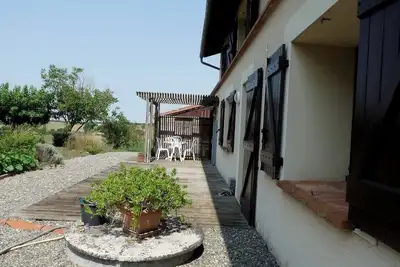 Image de Retreat farm, in a large Parkland overlooking the Pyrenees, at end of road