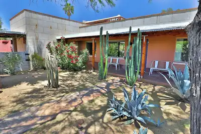 Image de Pet friendly comfort and convenience in a great central location at Catalina Haven