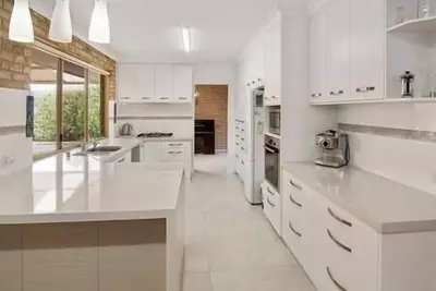Image de Just Beachy- Large yard, Bbq, Wifi