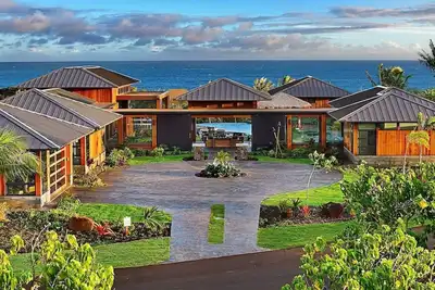 Dramatic New Kukui'ula Estate: Dazzling Style + Seaviews + Unique Pool & Spa