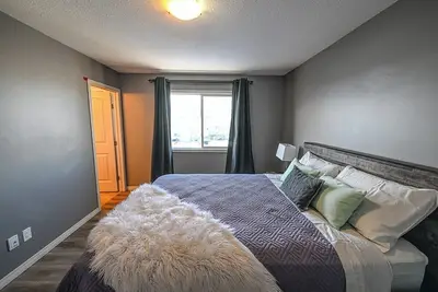 Image de Cozy Stay | Wifi | Smart Tv |  3 Bed & 2. 5 Bath