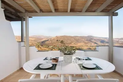 Bh051 - C- Naxos