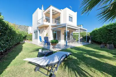 Image de Elegant maisonette with Garden, steps to the Beach