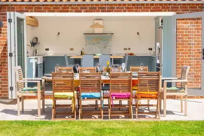 Image de Flint Cottage by Big Skies Cottage. Luxury Single Storey, Sleeps 10, Coastal.