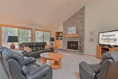 Image de Dog-Friendly Single Level Sunriver Home w/ Hot Tub, A/C, Sharc