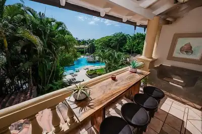 Image de Lagoon Pool + Ocean Views at Diria Estates