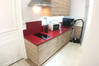 Image de 33 m² Clim Easy Access & Parking Du Guesclin Family & Business Appartment