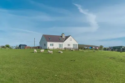 Image de Modern Three Bedroom Holiday Cottage Near Aberdaron | Bryndaron
