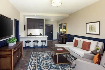 Image de Colorado Charm: Elegant Retreat near Cherry Creek! Suite w/ Own Kitchen!