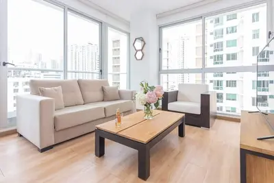 Image de Luxury 2 Br apt free parking and balcony
