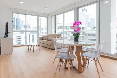 Image de Luxury 1 bedroom apt free parking and balcony