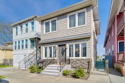 Image de Eclectic Atlantic City Home ~ 1 Mi to Casinos!