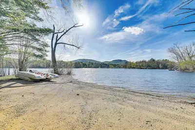 Image de Fire Pit + Beach Access: Quiet Northville Retreat
