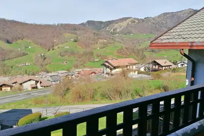 Image de Chalet Serina: Appartement de Montagne avec Terrasse Panoramique WiFi et Parking