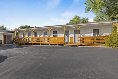 Image de Studio Suite Apartment #9 in Moorcroft Wyoming